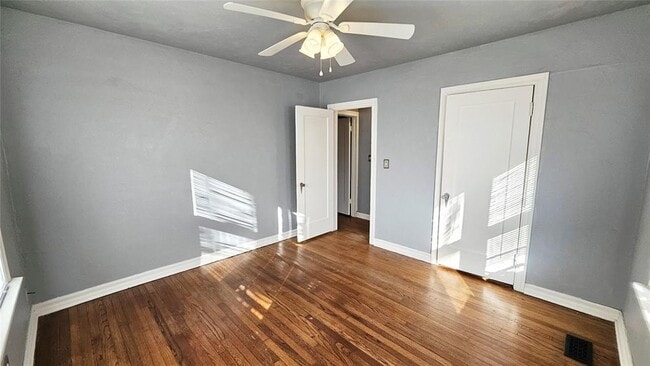 Building Photo - 2305 NW 25th St