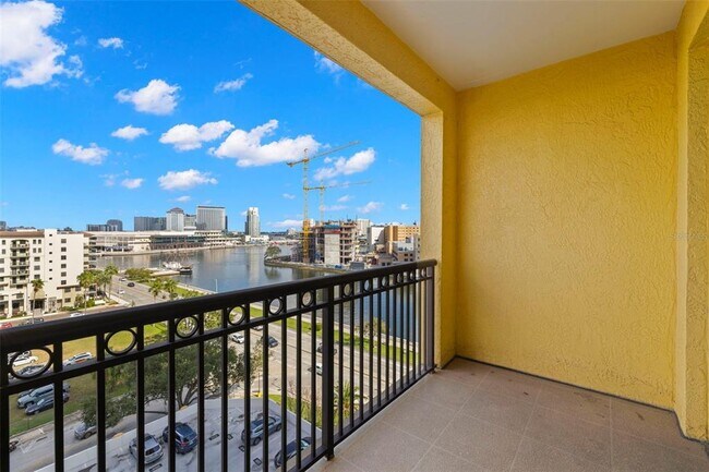 Building Photo - 345 Bayshore Blvd