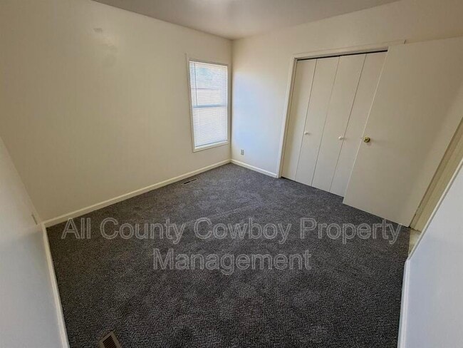 Building Photo - 212 Norma Ct