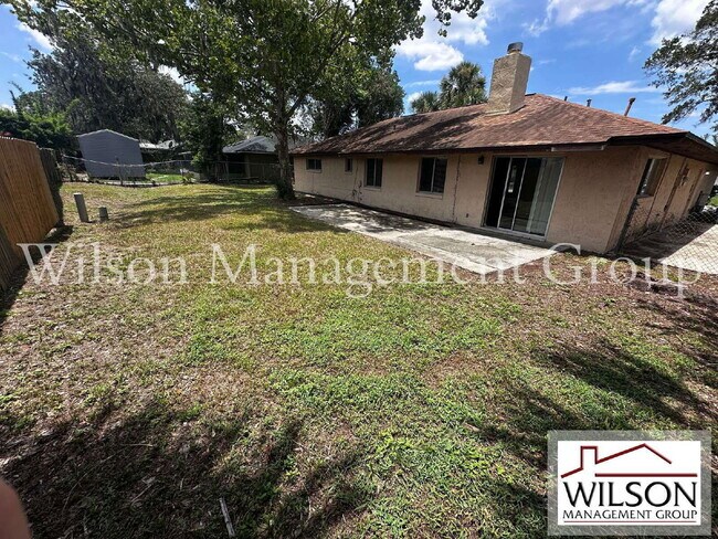 Building Photo - 321 Redwing Way