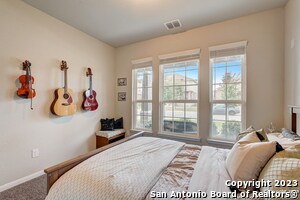 Building Photo - 12927 Shoreline Dr