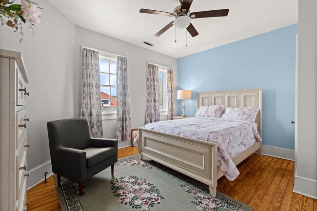 Building Photo - 335 Ashley Ave