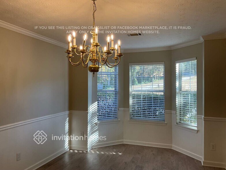 Building Photo - 1357 Hillandale Rd