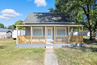 Building Photo - 2212 S Delawanda Ave