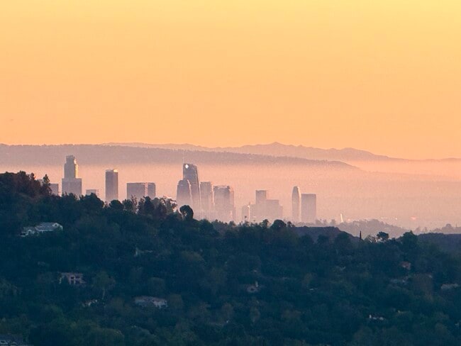 Building Photo - 490 Starlight Crest Dr