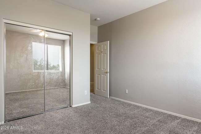 Building Photo - 6821 W El Cortez Pl