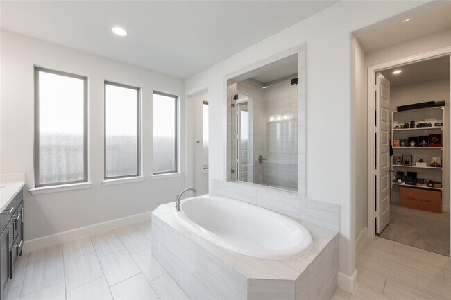 Building Photo - 24610 Beebalm Trl