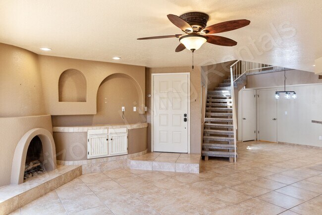 Building Photo - SPECIAL...FIRST 2 WEEKS FREE!!!