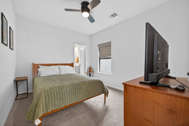 Building Photo - 7214 Darting Plover Wy