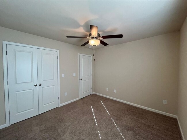 Building Photo - 367 Highland Pointe Cir E