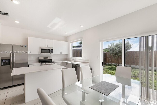 Building Photo - 29254 SW 163rd Ct