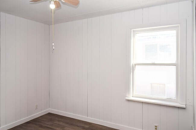 Building Photo - 376 S 100 W