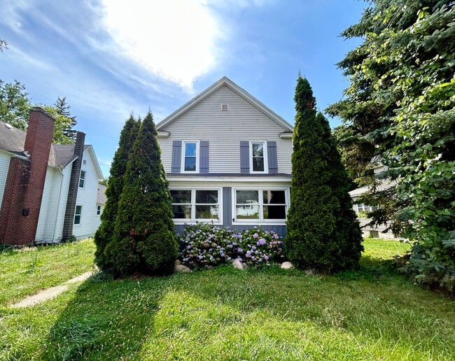 Primary Photo - Four Bedroom Home in Northeast Grand Rapids