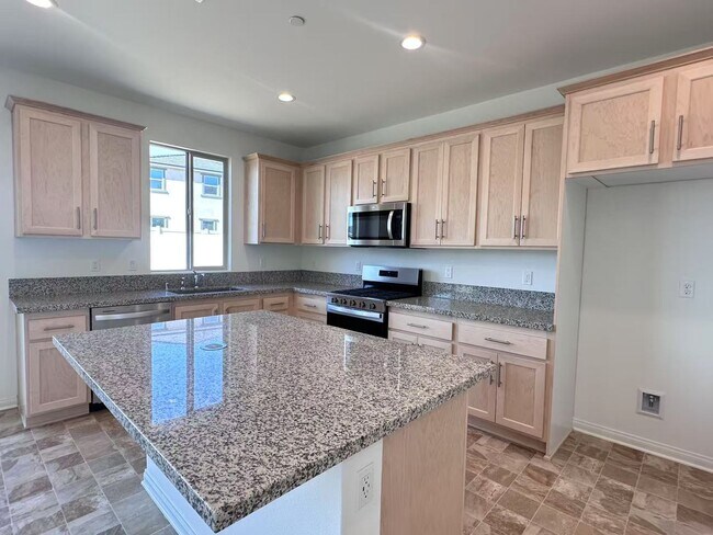 Building Photo - New Home