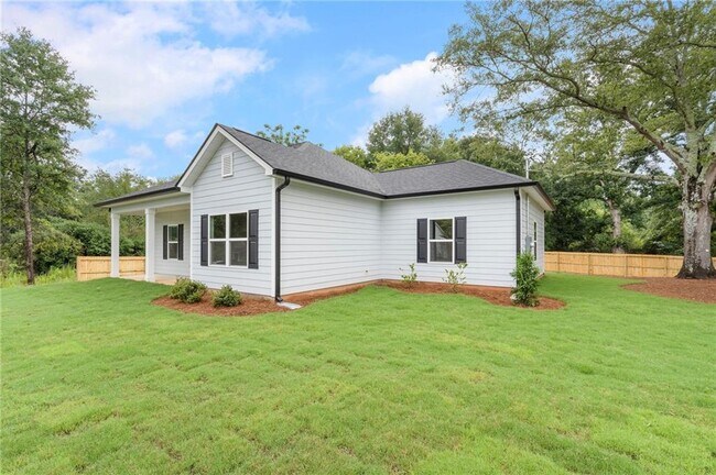 Building Photo - 2163 GA-16