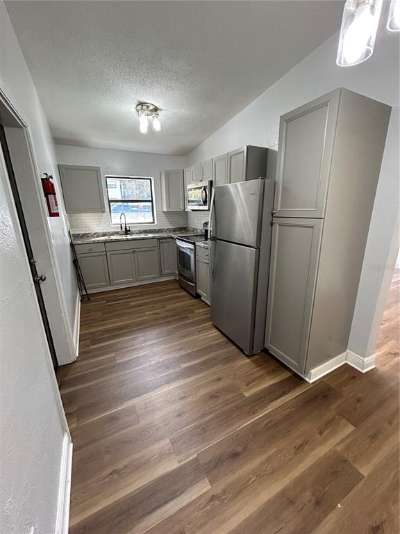 Building Photo - 1503-1503 Noble Pl