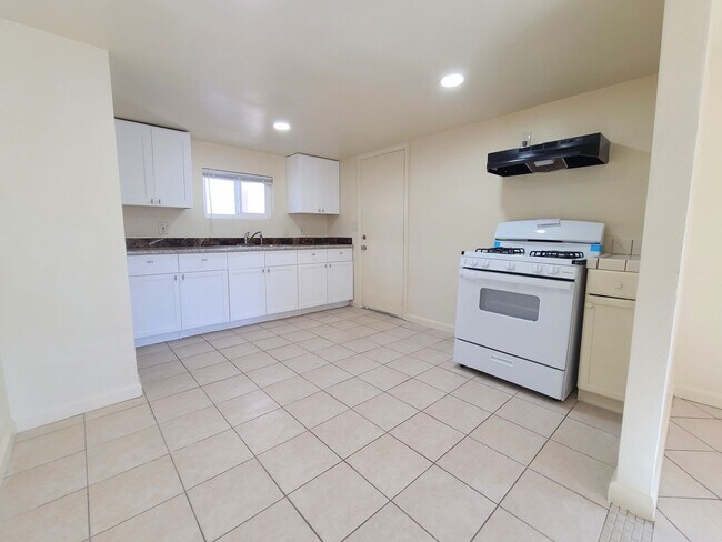 Building Photo - Single-Story 2-Bedroom Yucaipa Home with Mountain Views!