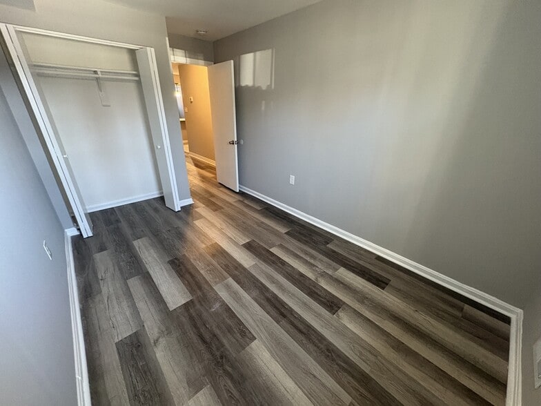 Building Photo - 906 N Fulton Ave