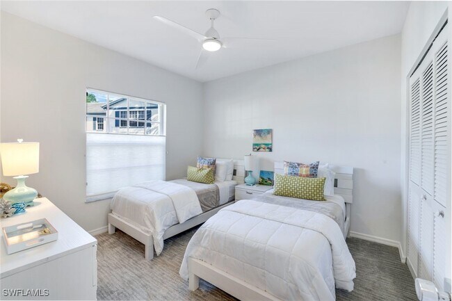 Building Photo - 859 Tanbark Dr