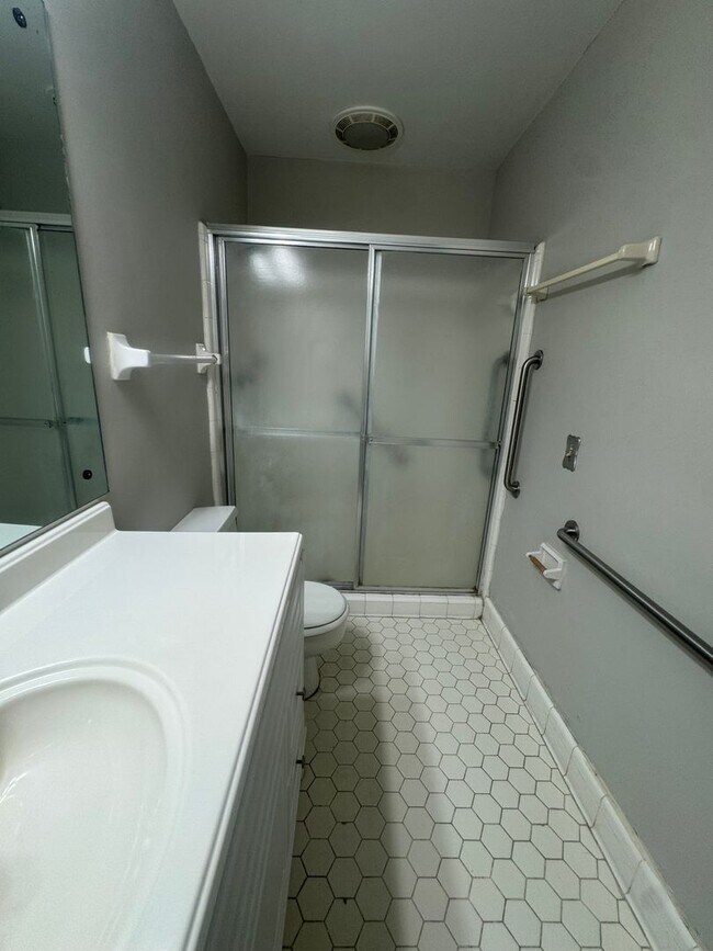 Building Photo - 3054 Merrimac Dr
