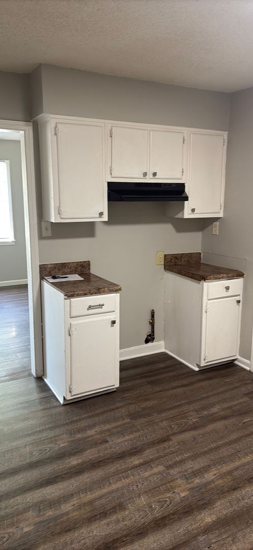 Building Photo - Charming 4 Bedroom Home with Carport in Memphis! - Open To Section 8