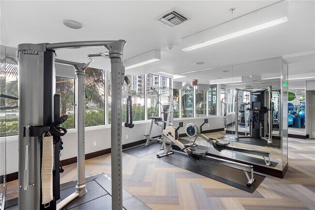 Building Photo - 175 1st St S