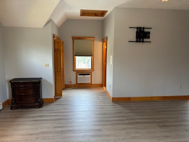 Building Photo - 276 Bullard St