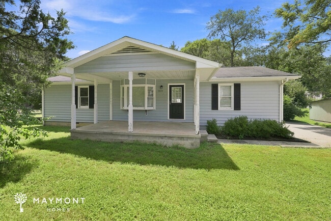 Building Photo - 1628 Thompson Dr