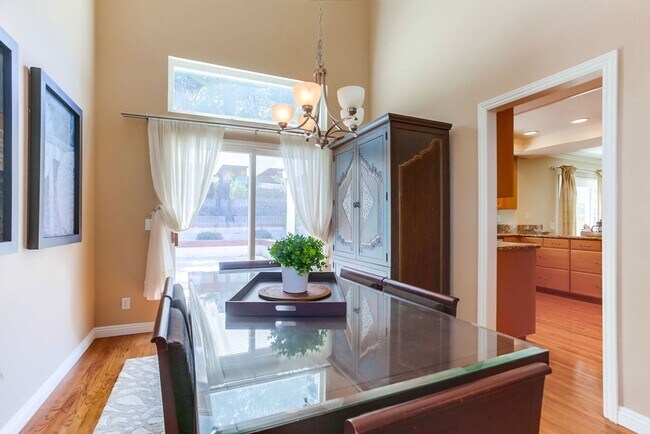 Building Photo - Stunning 4 Bed, 3 Bath Home on Cul-de-Sac in Scripps Ranch - No Pet Allowed
