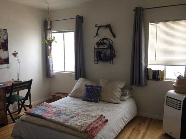 Building Photo - 2133 22nd St