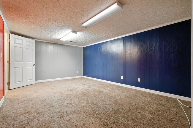 Building Photo - 932 Philadelphia Dr