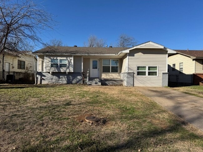 Building Photo - all Brand New 4 bed 1 bath converted garage, deck in back , large backyard in MWC!