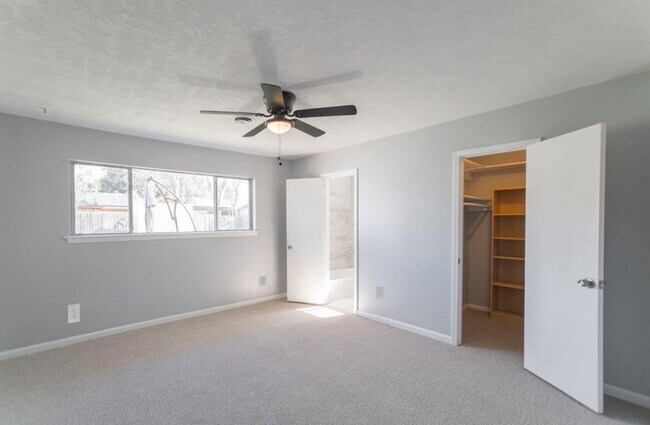 Building Photo - 8503 Braes River Dr