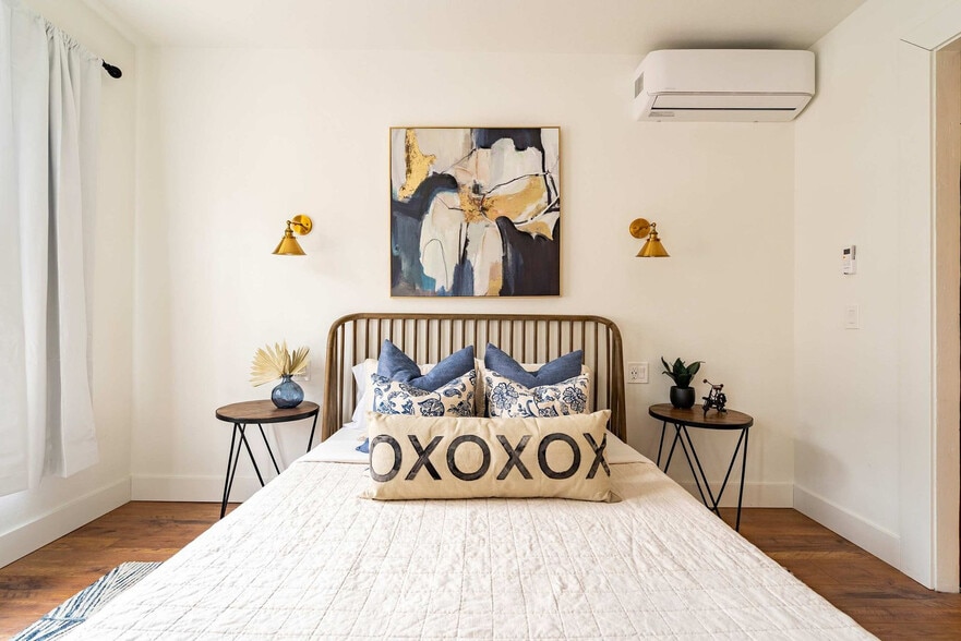 Building Photo - 1603 NW 23rd Ave