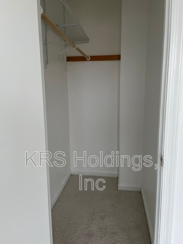 Building Photo - 1503 Garland Way