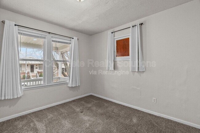 Building Photo - 4152 Wilmington Ave