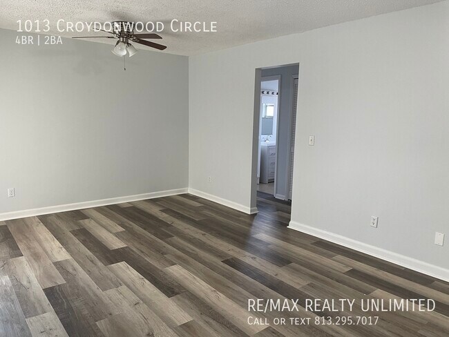 Building Photo - 1013 Croydonwood Cir
