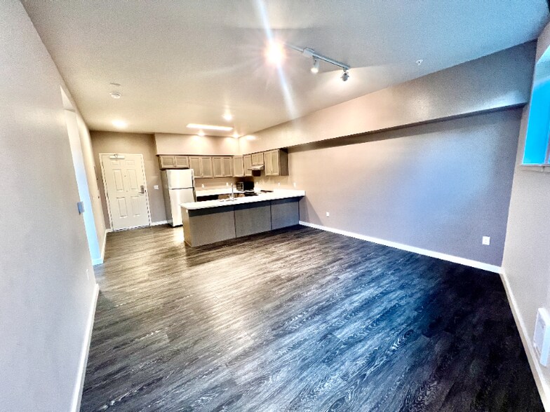 Building Photo - 1925 S I St