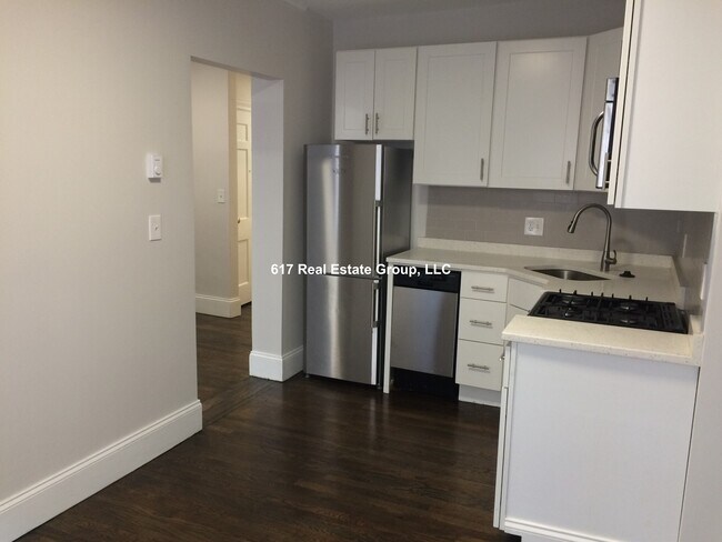 Primary Photo - 52 Clearway St