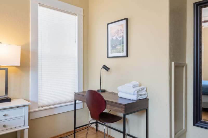 Building Photo - 1015 Poplar St