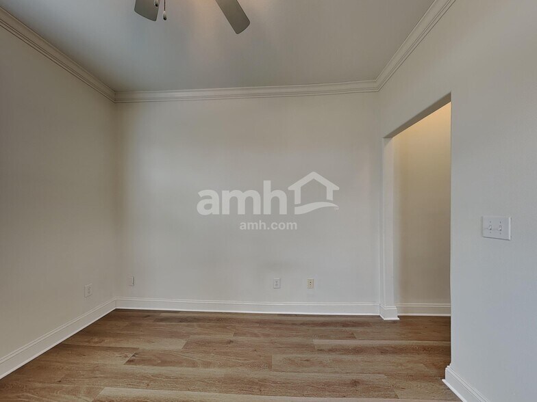 Building Photo - 440 Tortoise Ln