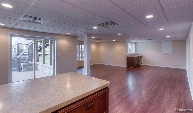Building Photo - 29845 Macintosh Ln