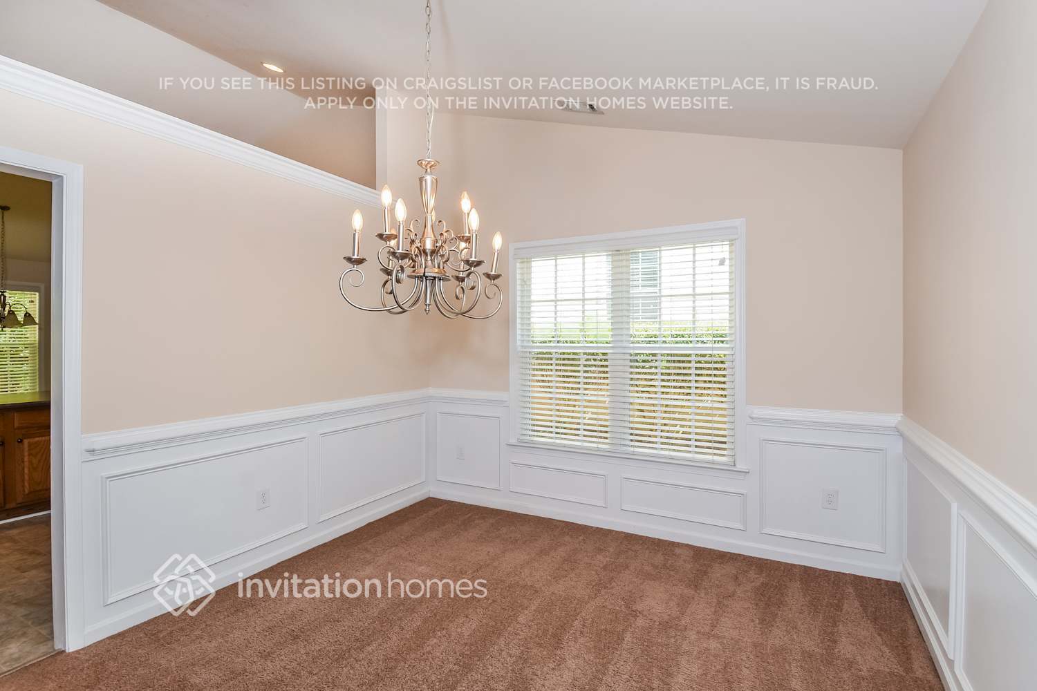 Building Photo - 1320 Martins Down Dr SE