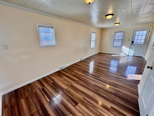 Building Photo - Move-In Ready 4BR Home with Finished Basement, Flex Space & Large Yard