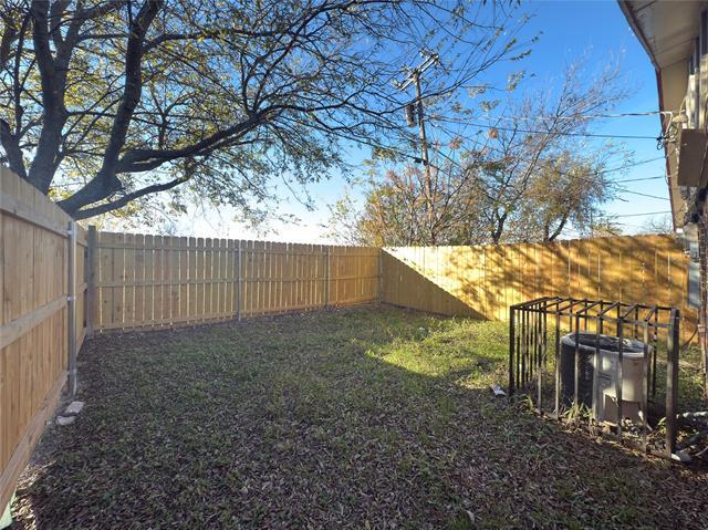 Building Photo - 8912 Greenmound Ave