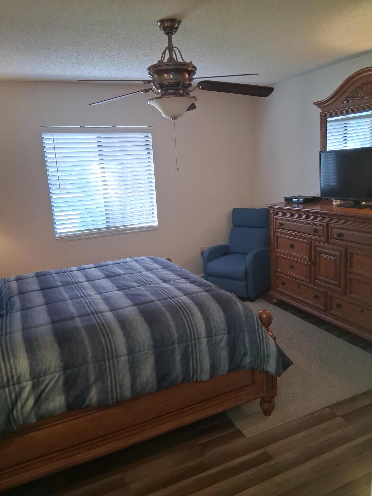 Building Photo - 2679 Sabal Springs Cir