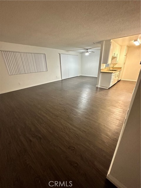 Building Photo - 18225 Kingsdale Ave