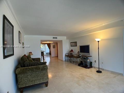 Building Photo - 17555 Collins Ave