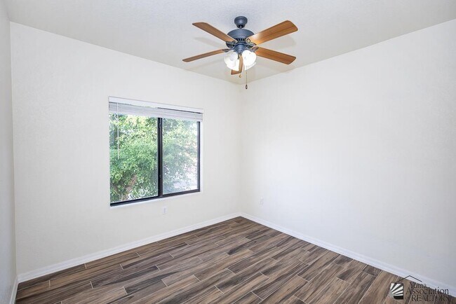 Building Photo - 3567 W 22nd Pl