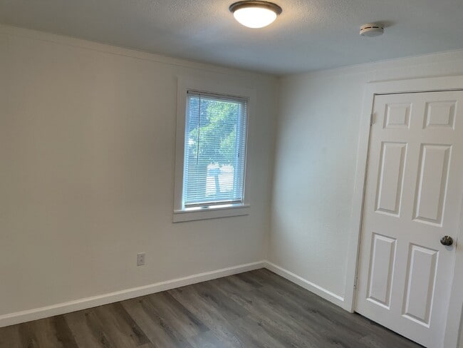Building Photo - Charming and cozy 2 bedroom home in prime location of Walnut Creek!
